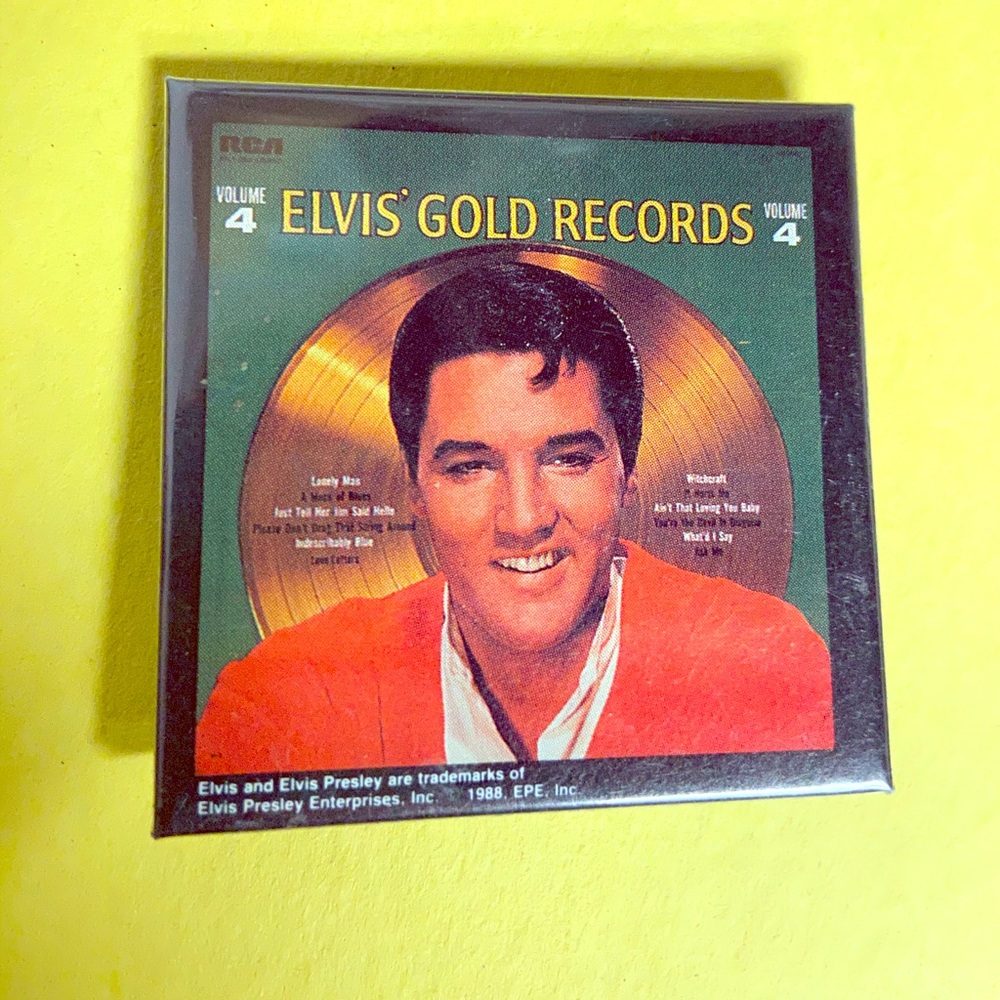 Elvis pin, like new